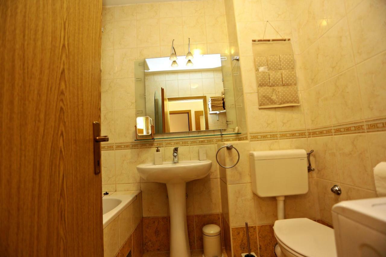 Apartman Lucita สปลิท ภายนอก รูปภาพ