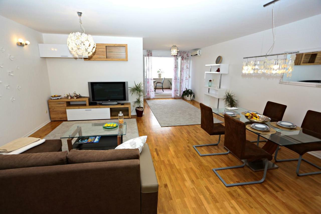 Apartman Lucita สปลิท ภายนอก รูปภาพ