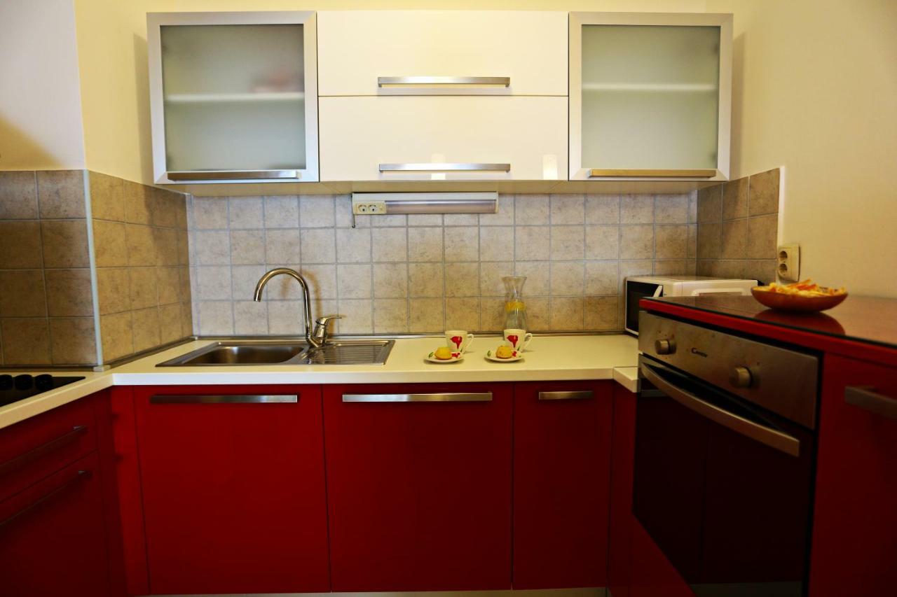 Apartman Lucita สปลิท ภายนอก รูปภาพ